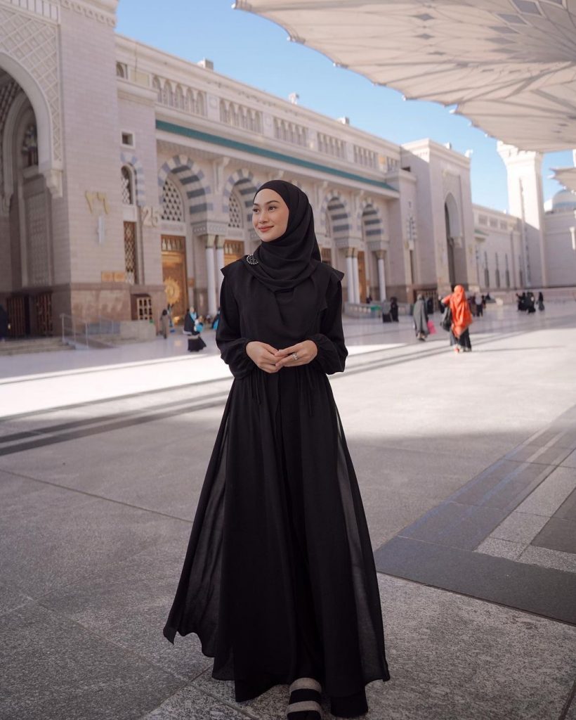 Influencer hijab Indah Nada Puspita (Foto: Instagram.com/indahnadapuspita) dalam artikel Top 5 Influencer Hijab Indonesia oleh PopStar influencer platform